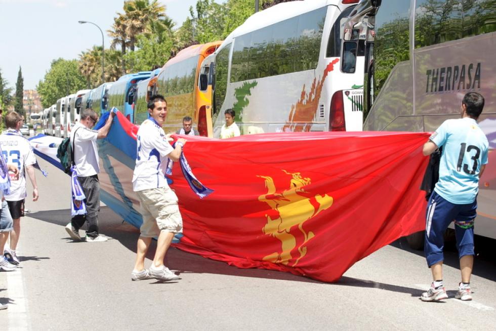 Llegada de los aficionados del Real Zaragoza a Getafe