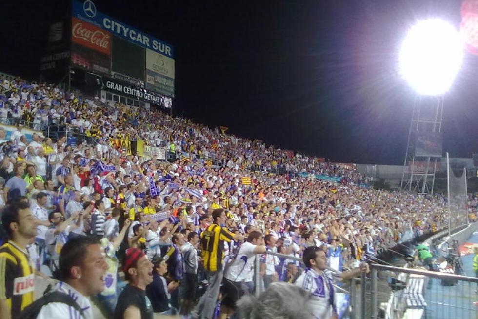 Los zaragocistas muestran cómo vivieron la noche de la salvación en Getafe.