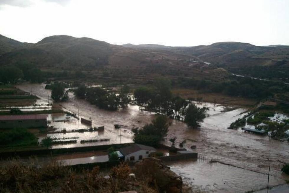 Las fuertes tormentas dejan al menos un desaparecido en Oliete