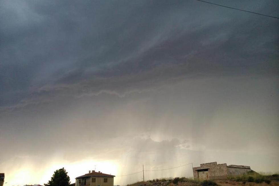Las fuertes tormentas dejan al menos un desaparecido en Oliete