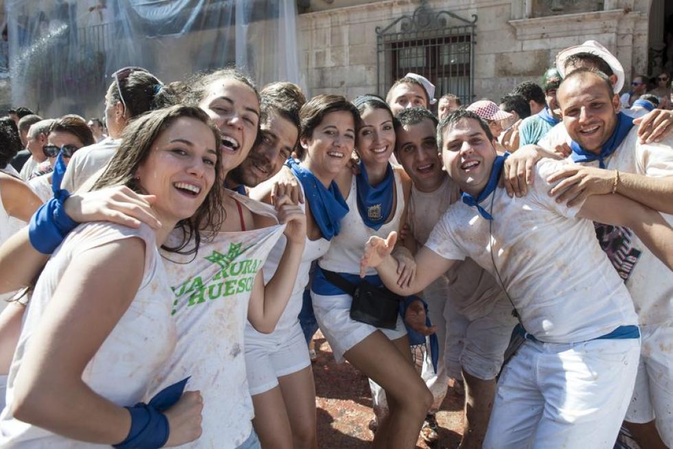 Turiasonenses y visitantes han abarrotado la plaza de España de la ciudad del Queiles para ver la salida del Cipotegato del Ayuntamiento.
