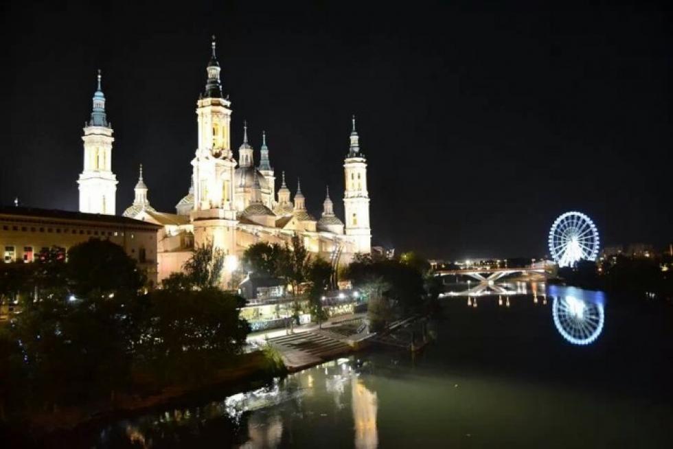 Buscamos la mejor foto de las Fiestas del Pilar 2013. Envíanos la tuya y entra en el sorteo de entradas para el musical de Grease y la Oktoberfest.