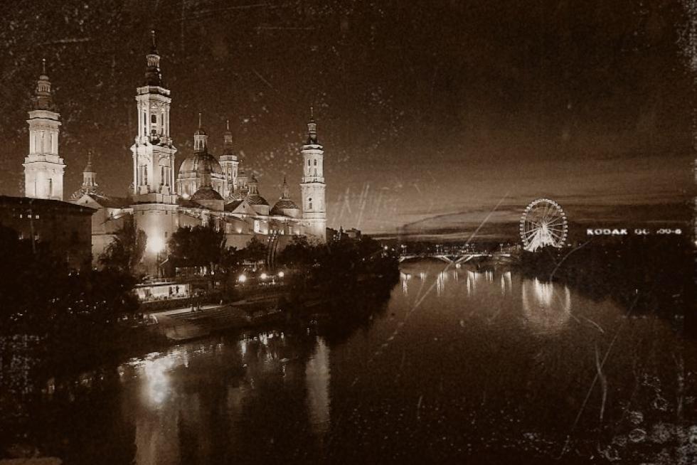 Buscamos la mejor foto de las Fiestas del Pilar 2013. Envíanos la tuya y entra en el sorteo de entradas para el musical de Grease y la Oktoberfest.