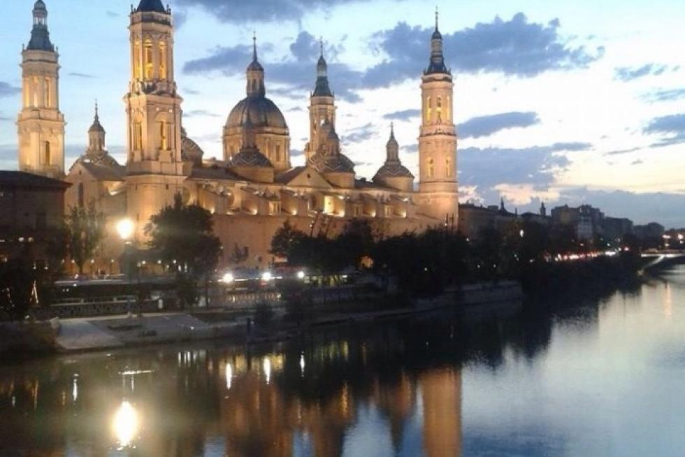 Buscamos la mejor foto de las Fiestas del Pilar 2013. Envíanos la tuya y entra en el sorteo de entradas para el musical de Grease y la Oktoberfest.