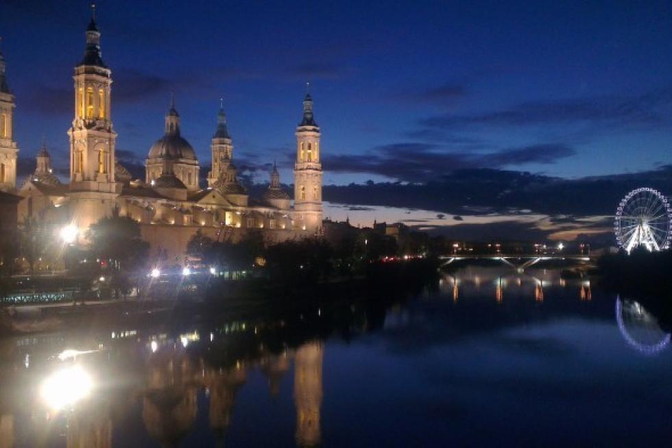 Buscamos la mejor foto de las Fiestas del Pilar 2013. Envíanos la tuya y entra en el sorteo de entradas para el musical de Grease y la Oktoberfest.