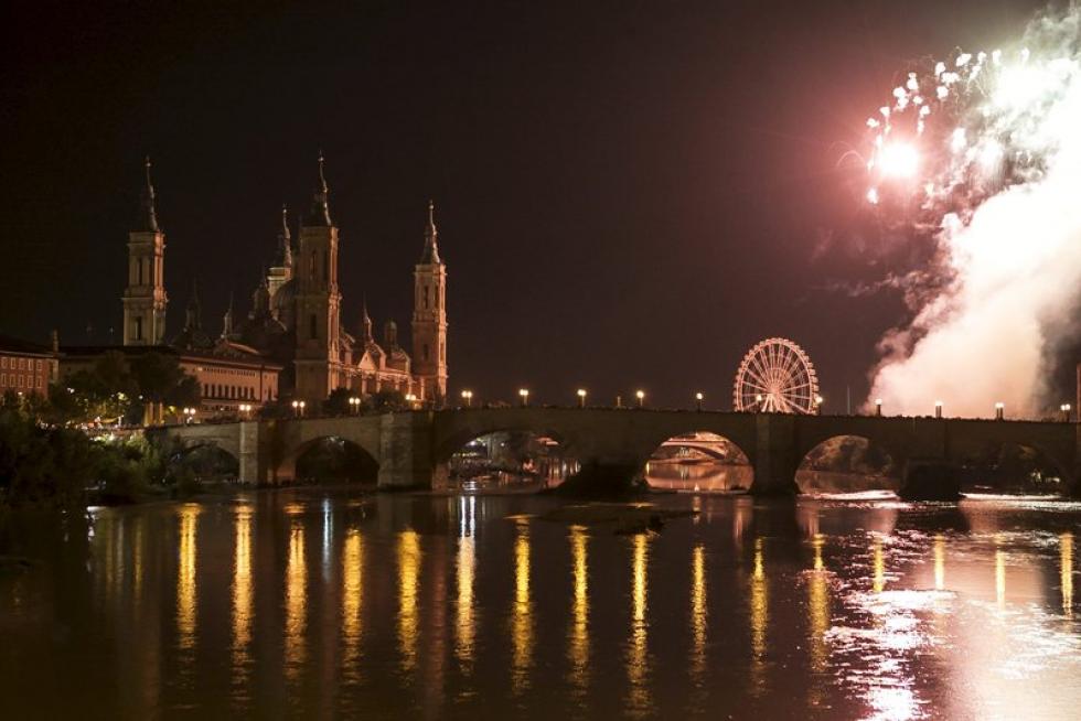 Fuegos artificiales de fin de Fiestas del Pilar 2013