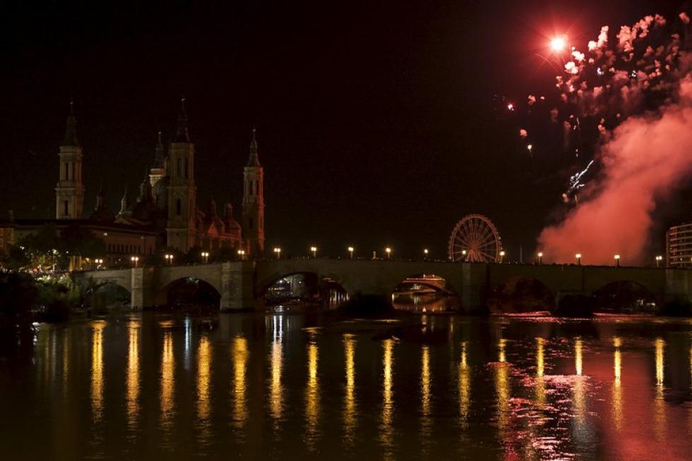 Fuegos artificiales de fin de Fiestas del Pilar 2013