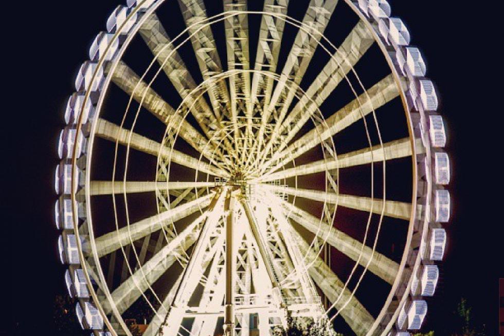 Buscamos la mejor foto de las Fiestas del Pilar 2013. Envíanos la tuya y entra en el sorteo de entradas para el musical de Grease y la Oktoberfest.