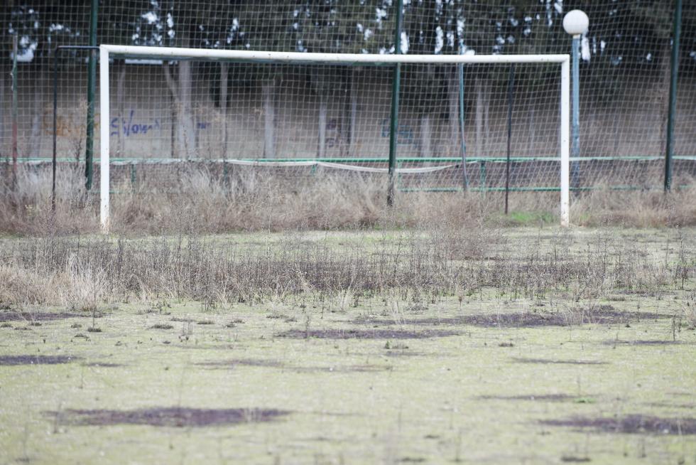 Abandono y vandalismo en el Parque Deportivo Ebro
