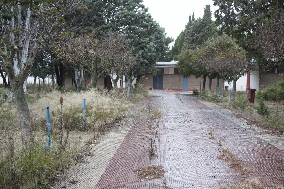 Abandono y vandalismo en el Parque Deportivo Ebro