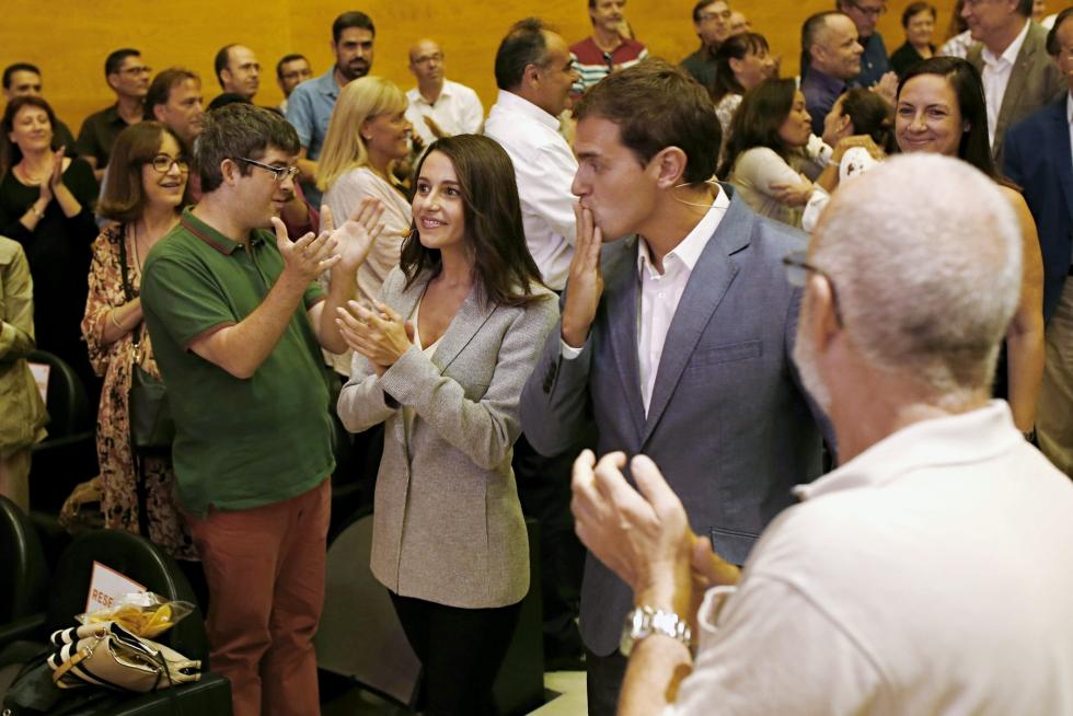 La candidata de C's a la presidencia de la Generalitat, Inés Arrimadas, y el presidente del partido, Albert Rivera