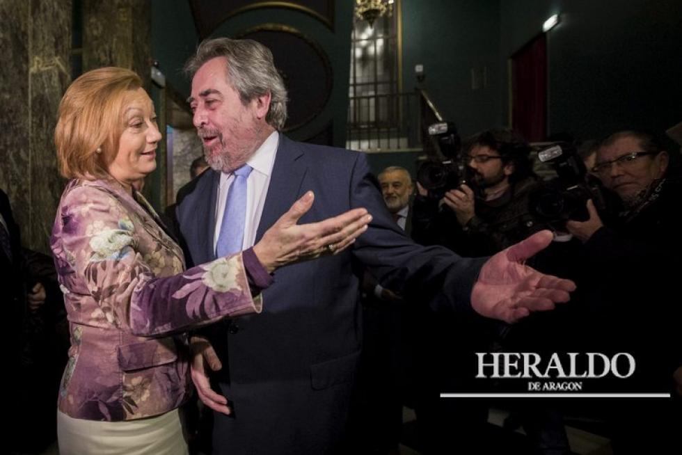 Presentación del centro especial de empleo ADISLAF en el Teatro Principal de Zaragoza con Luisa Fernanda Rudi y Juan Alberto Belloch.