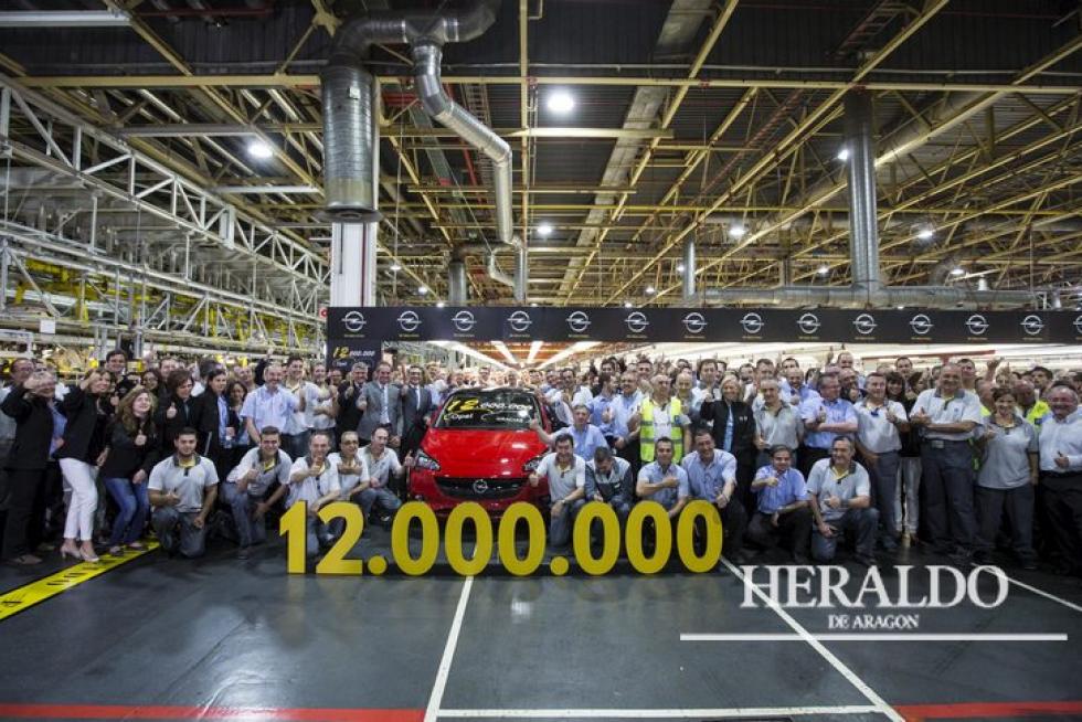 Unidad 12 millones del Opel Corsa de quinta generación en la planta de General Motors en Figueruelas.