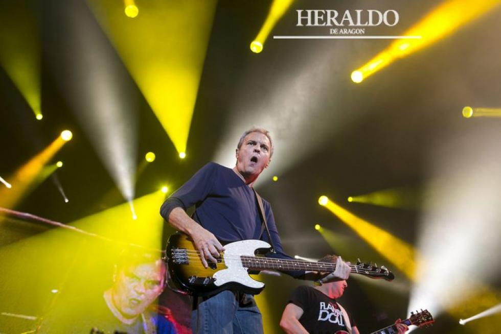 Concierto de Hombres G en el pabellón Príncipe Felipe durante las fiestas del Pilar en Zaragoza el 10 de octubre.