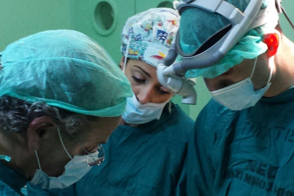 Fotografías facilitadas por A.F., miembro del proyecto, de una misión humanitaria en Tanzania