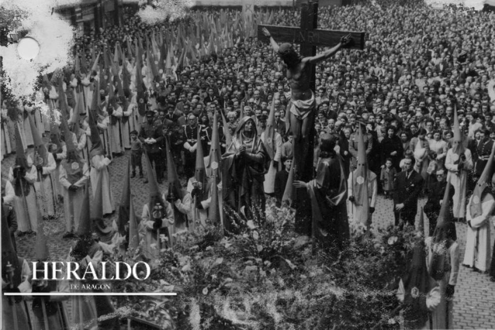 Procesión de las Siete Palabras en Zaragoza. 1953