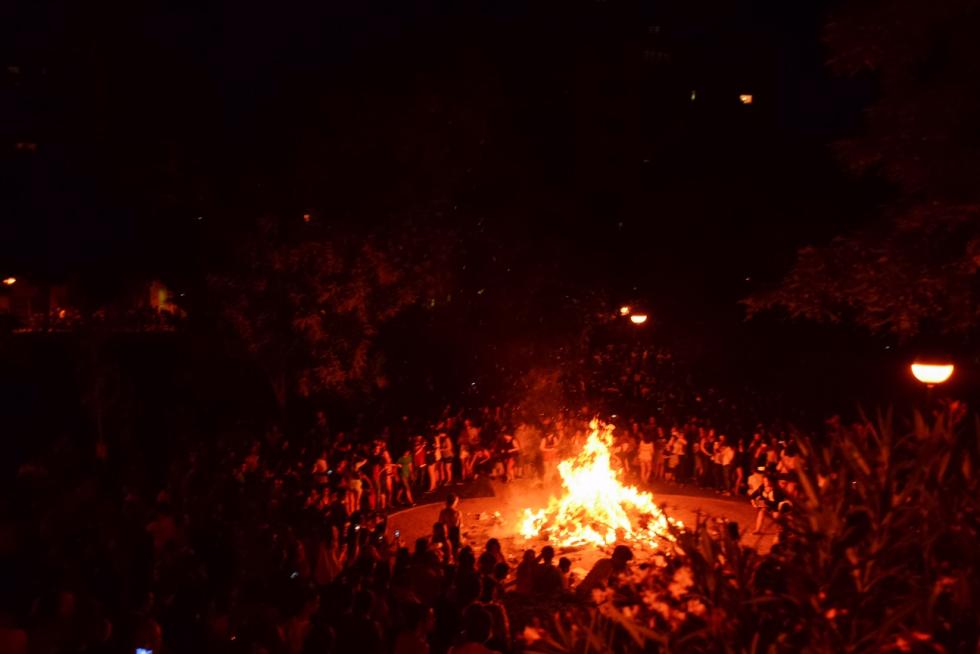 Pasacalles de 'diaples' en la Magdalena por San Juan