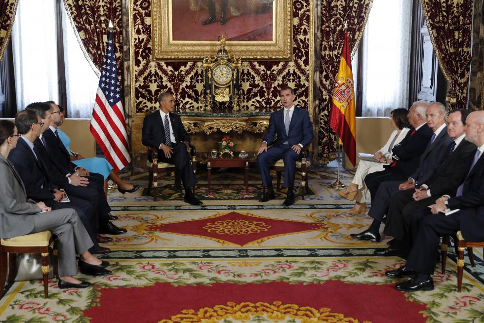Obama aterriza en la base de Torrejón de Ardoz
