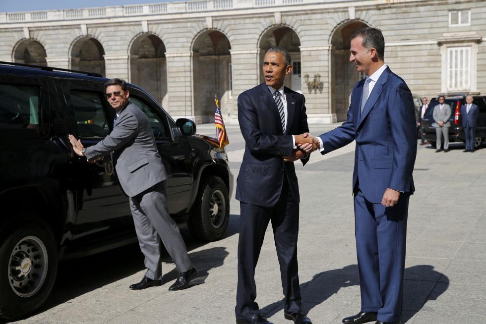 Obama aterriza en la base de Torrejón de Ardoz