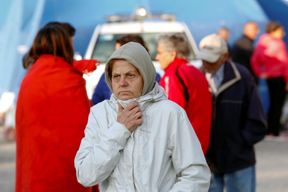 Mil doscientas personas han pasado la noche en tiendas de campaña