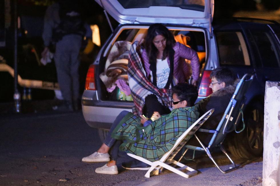 Mil doscientas personas han pasado la noche en tiendas de campaña