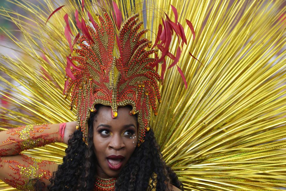 Ritmos afrocaribeños toman Notting Hill durante el gran desfile del carnaval