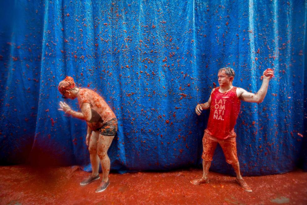 La tomatina de Buñol cumple su rito anual