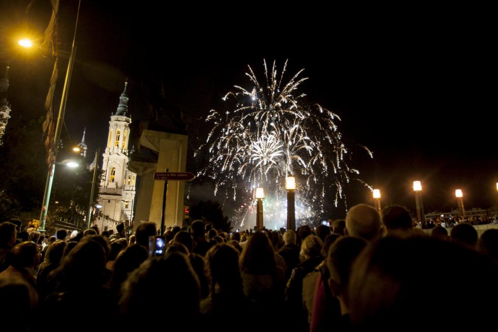 Fuegos artificiales de fin de fiestas