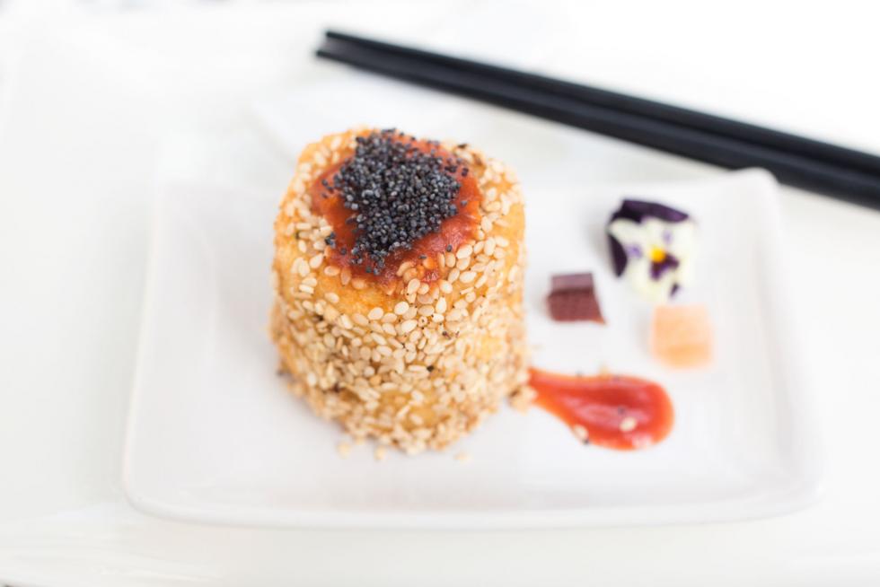 Flash Alagón: mañosushi de paletilla de ternasco de Aragón al chilindrón.