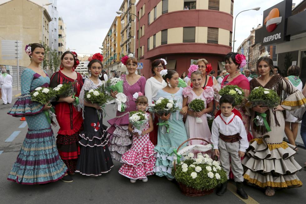 Ofrenda de flores y frutos a San Lorenzo