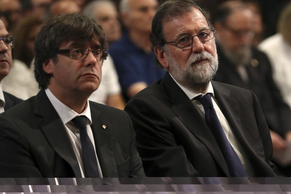 Misa por la paz en la Sagrada Familia presidida por los Reyes