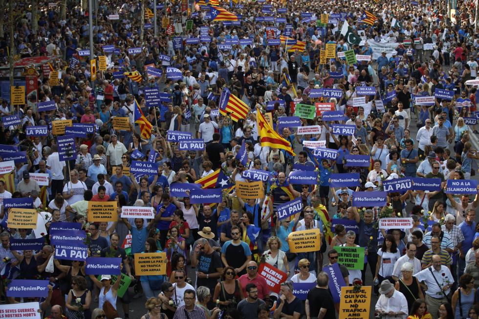 Barcelona sale a la calle en contra del terrorismo