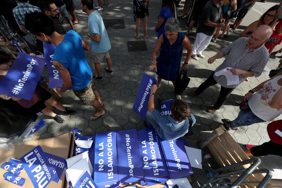 Barcelona sale a la calle en contra del terrorismo