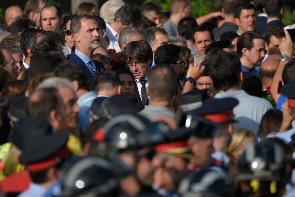 Barcelona sale a la calle en contra del terrorismo