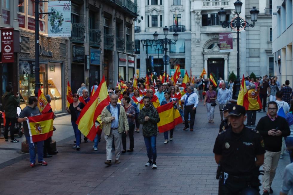 Concentración por la unidad de España en la plaza del Pilar
