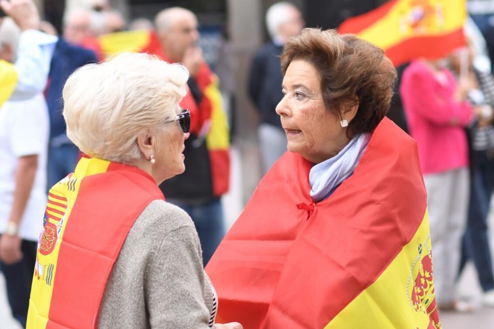 Concentración por la unidad de España en la plaza del Pilar