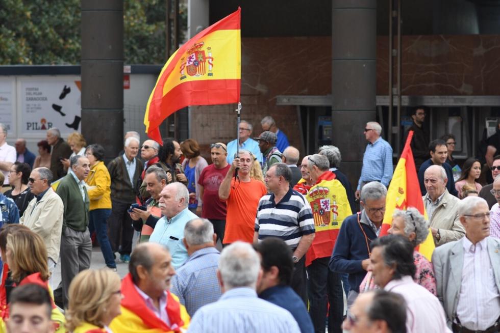 Concentración por la unidad de España en la plaza del Pilar