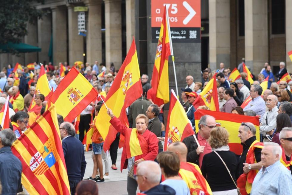 Concentración por la unidad de España en la plaza del Pilar