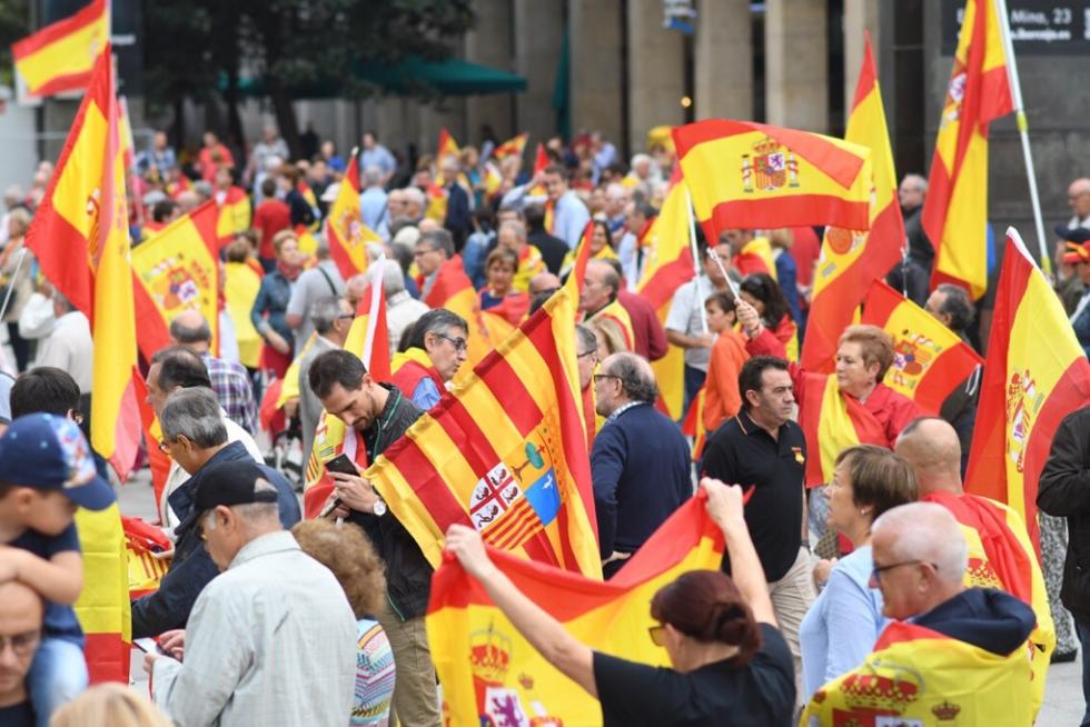 Concentración por la unidad de España en la plaza del Pilar