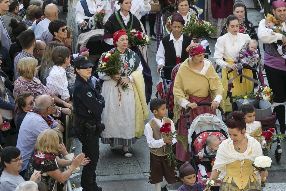 Todas las imágenes de la Ofrenda de flores 2017