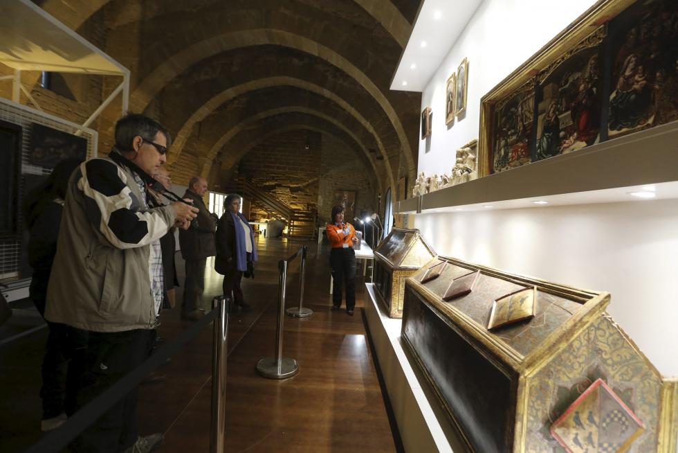 Imágenes de los bienes de Sijena expuestos en Villanueva de Sijena