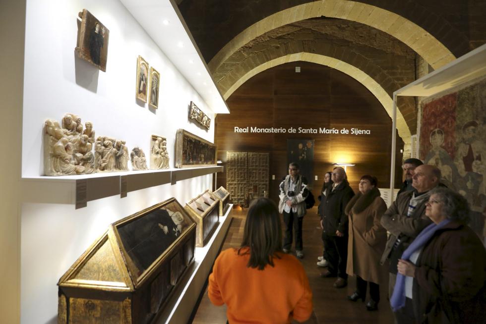 Imágenes de los bienes de Sijena expuestos en Villanueva de Sijena