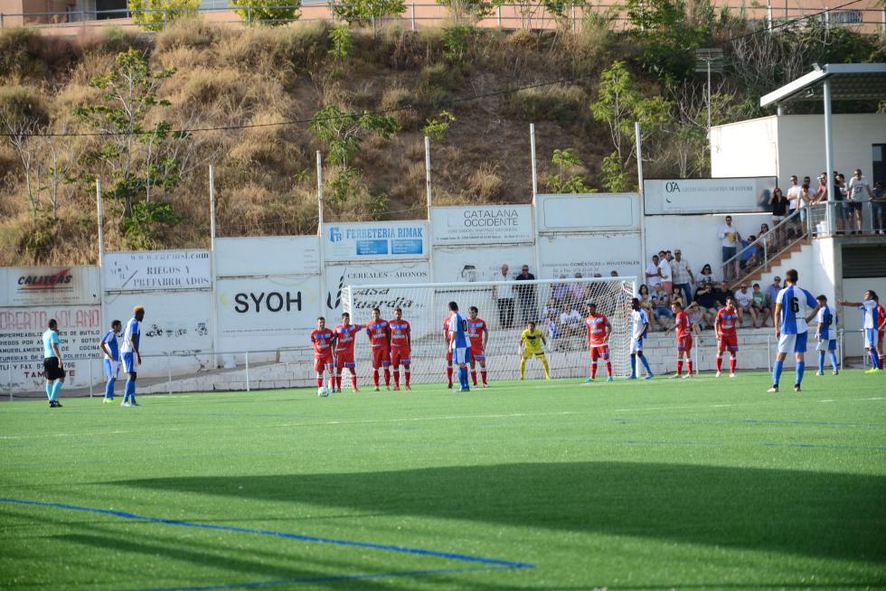 Imágenes del partido de Tercera División entre el CDJ Tamarite vs. CD Sariñena