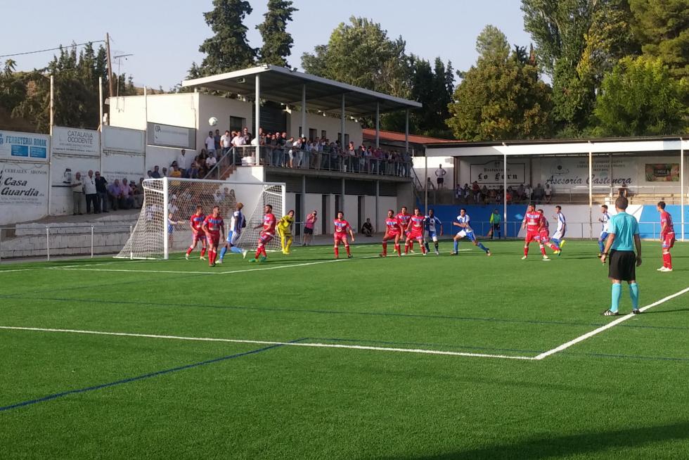 Imágenes del partido de Tercera División entre el CDJ Tamarite vs. CD Sariñena