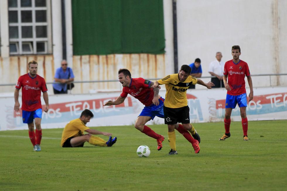Imagen de la final autonómica Copa RFEF entre el CD Teruel y la SD Ejea.