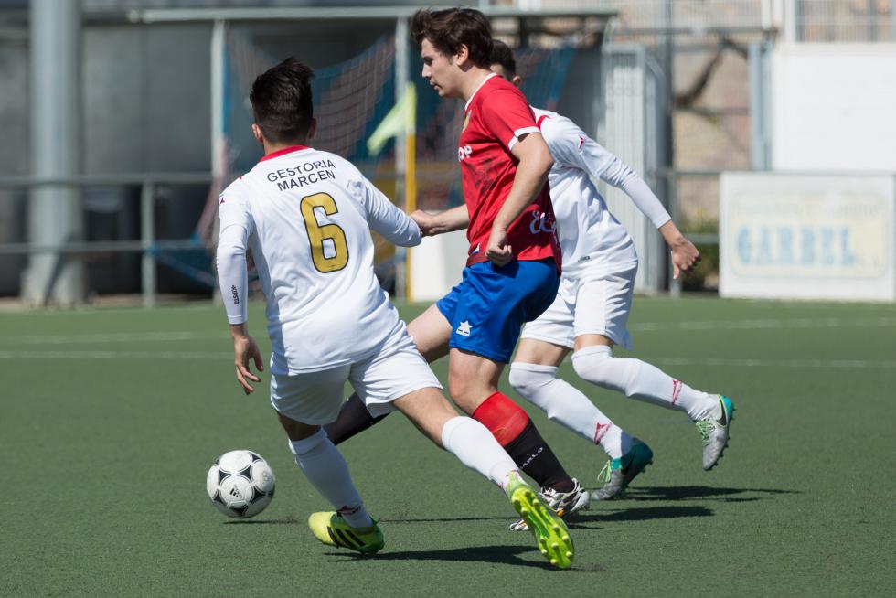 Fútbol. Regional Preferente. Montecarlo vs. Villanueva