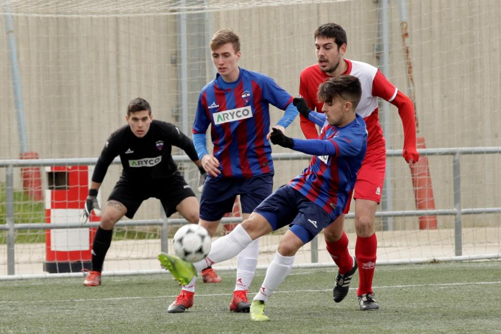 Fútbol. Regional Preferente. Actur vs. Villanueva