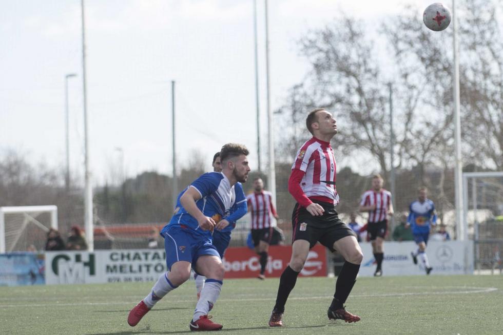Tercera División - Valdefierro vs. Illueca.
