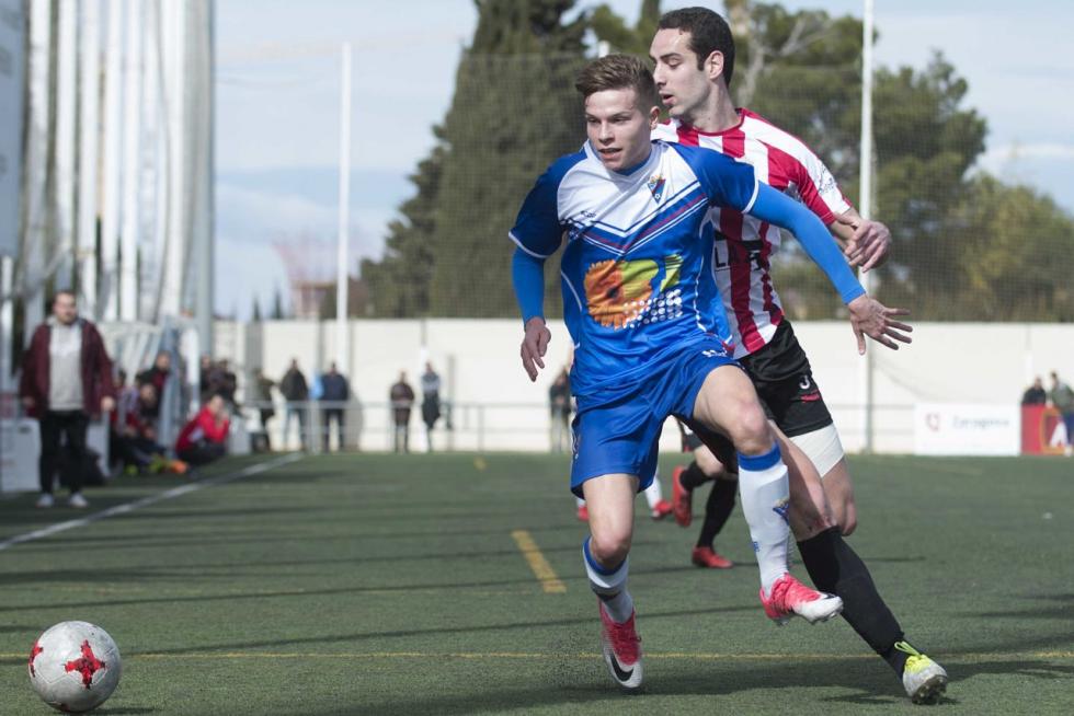 Tercera División - Valdefierro vs. Illueca.