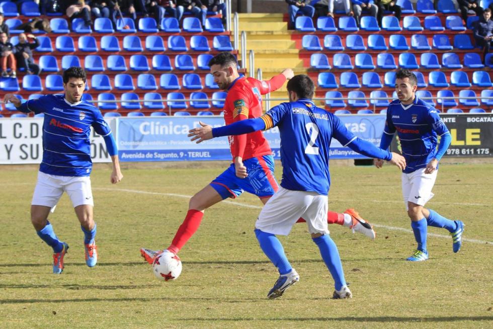 Tercera División - Teruel vs. Utebo.